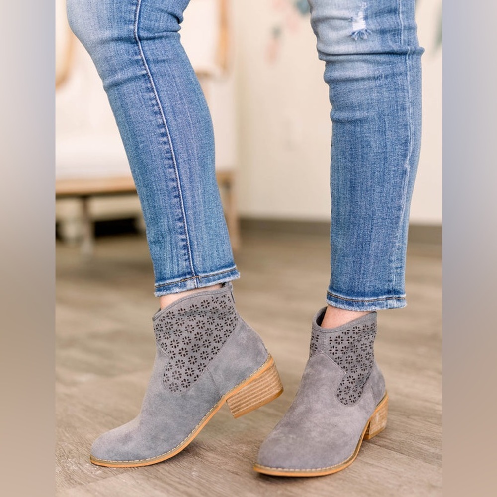 Jack Rogers Womens Ronnie taupe  Ankle Boots Size7